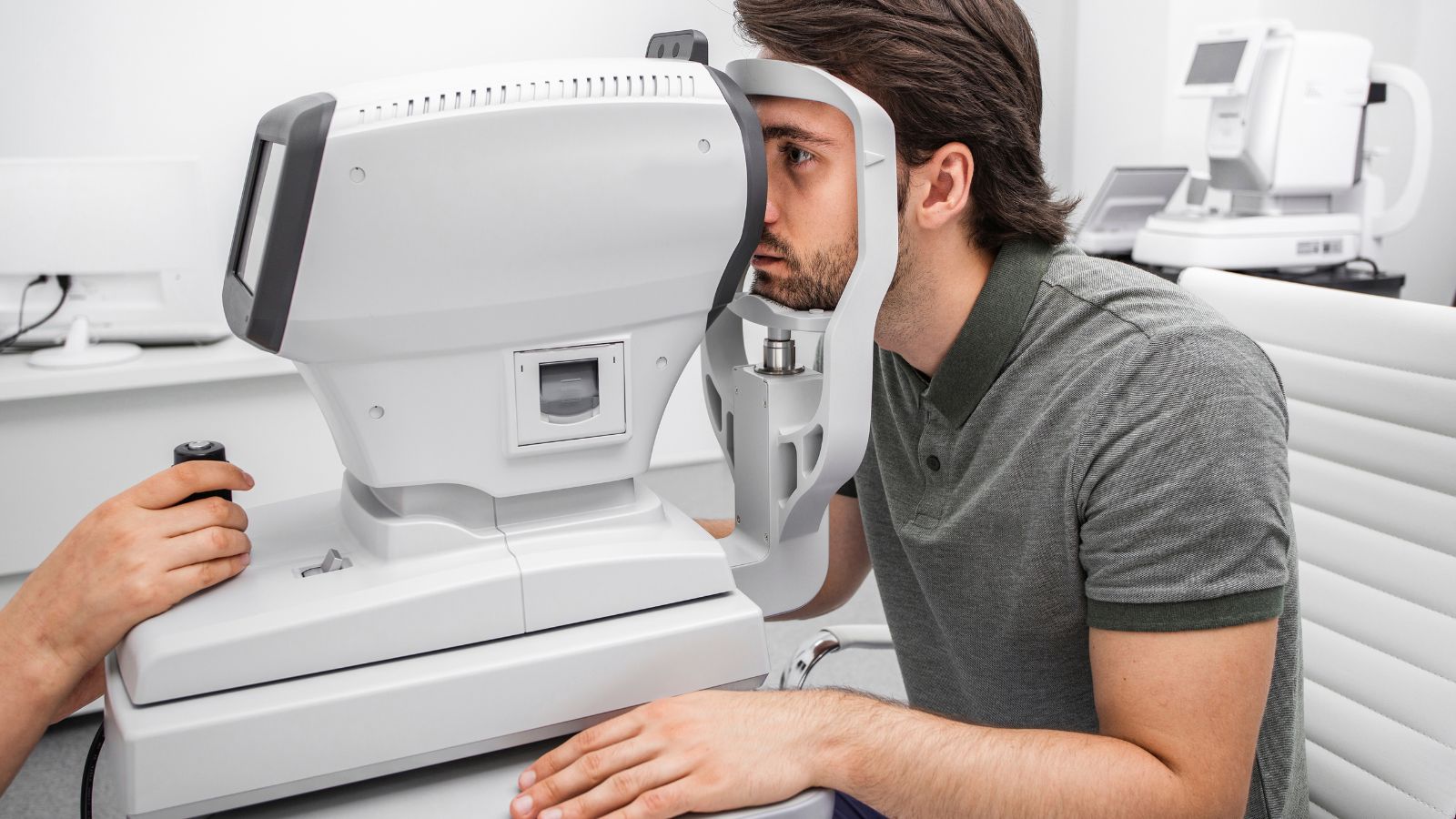 Does OHIP cover eye exams in Ontario?